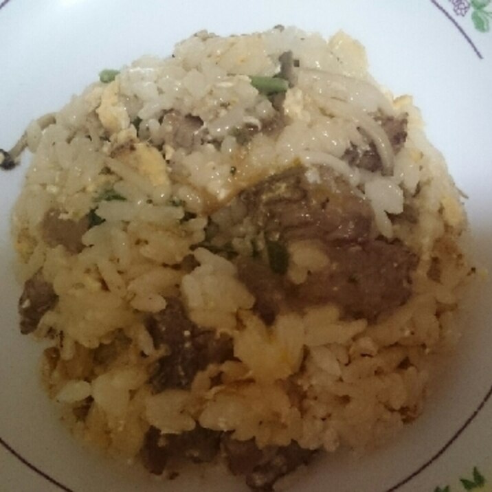 紫蘇の実の焼肉チャーハン